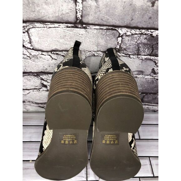 Dr. Scholl’s Chelsea Snake Python Black Ivory Heel Booties Women’s Sz 8M US/38EU - Picture 11 of 16